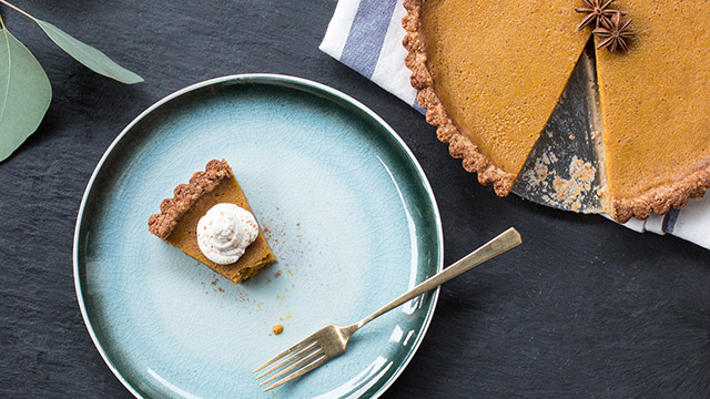 DIY Thanksgiving Pie: Pumpkin Spice